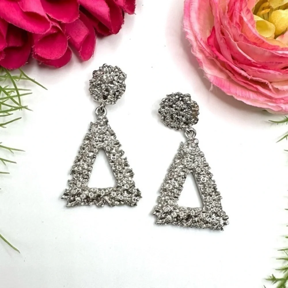 NEW⚜️Abstract Geometric Textured Hoop Earrings